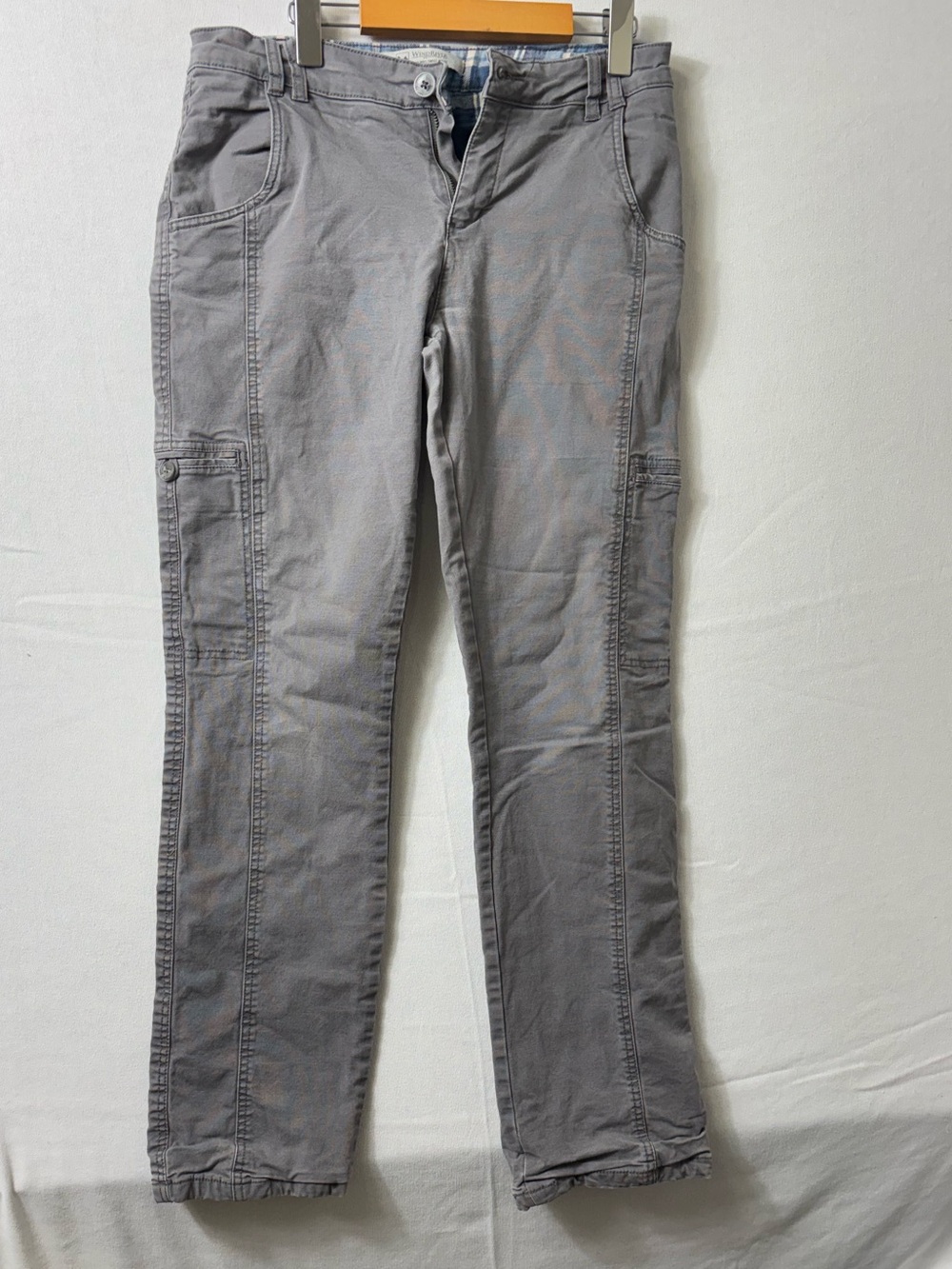 WindRiver Womenβs Grey Cargo Pants Size 12 Plaid Lined Outdoor Utility